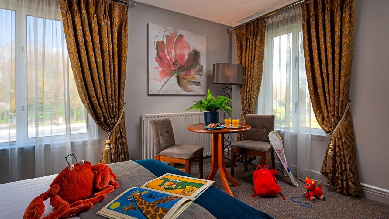 Longcourt House Hotel นิวคาสเซิล เวสต์ ภายนอก รูปภาพ
